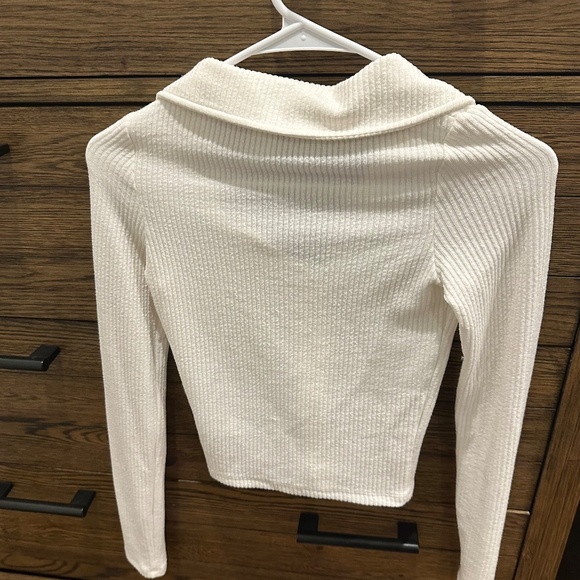 top - Picture 2 of 2